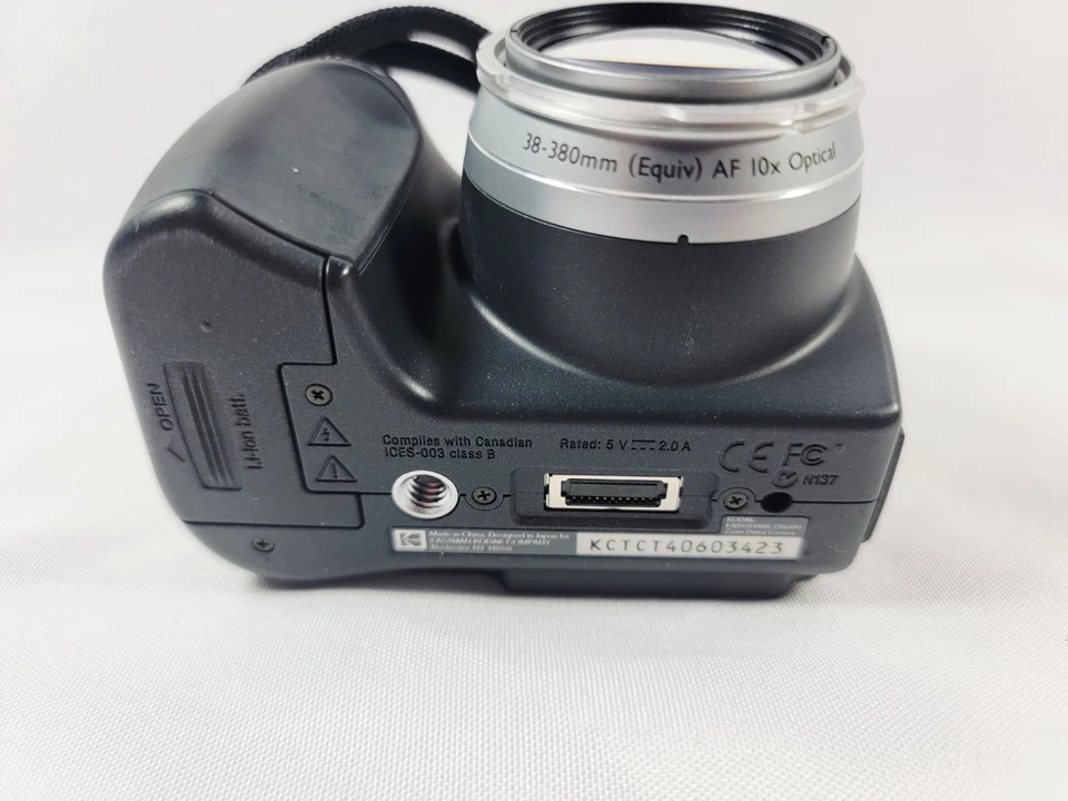 Kodak EasyShare DX6490 4MP Digital Camera with 10x Optical Zoom (No Charger) - Image 4 of 4