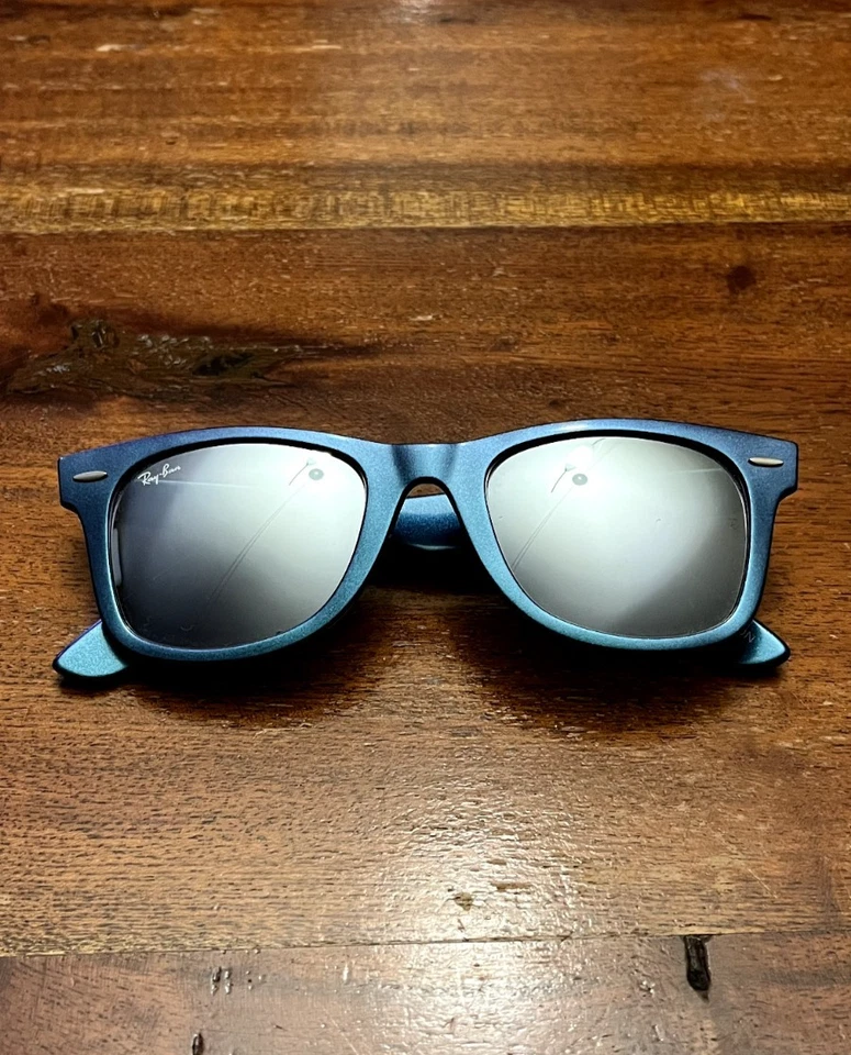 RayBan Wayfarer Cosmo Collection Mercury RB2140 - Immagine 2 di 4