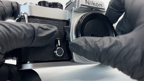 [TOP] Nikon FE silber analoge Kleinbildkamera Gehäuse aus Japan 2583677 - Video 1 von 1