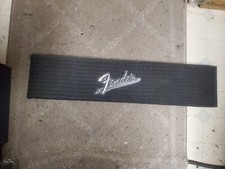 Griglia testa amplificatore valvolare parafango vintage anni 60 con distintivo in metallo