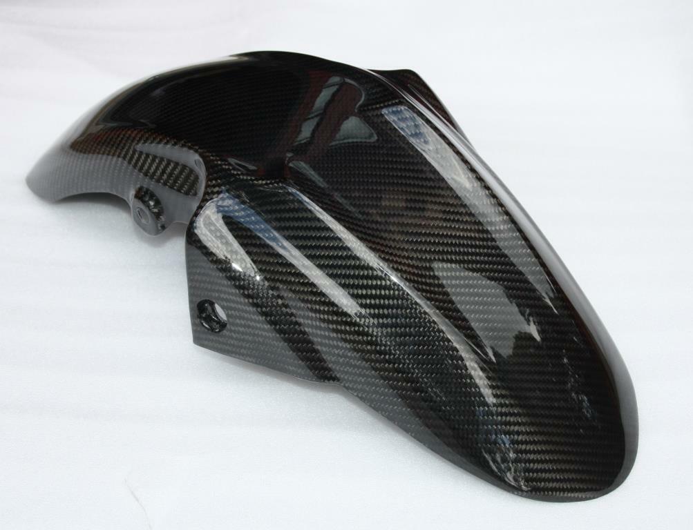 Garde boue avant carbone pour Suzuki GSR 600 ultra léger et rigide