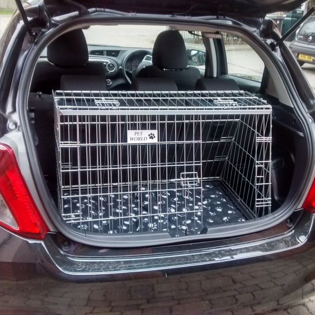Toyota YARIS Sloping Car Dog Boot Cage Puppy Travel Safety Crate Pet