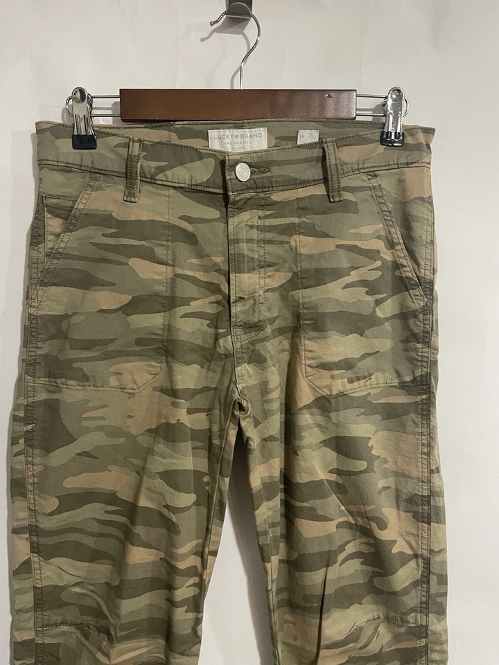 Mujer Lucky Brand Camuflaje Estampado Charlie Skinny Cargo Pantalones Talla 4/27 Foto 2 de 4