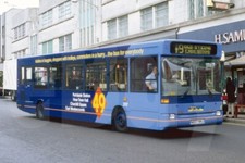 Bus Photo - Brighton Blue Bus 207 N207NNJ Dennis Dart Plaxton Pointer on 49