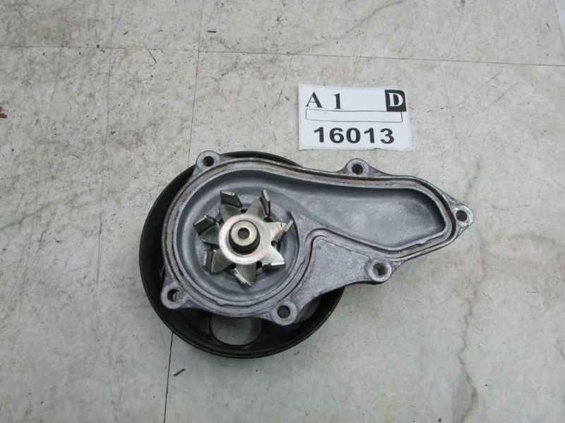 03 04 05 06 07 2008 2009 2010 2011 Honda elemento refrigerante bomba de agua polea solamente Foto 4 de 4