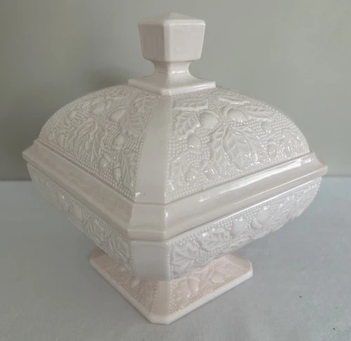 Vintage Jeannette Glass Pale Pink Milk Glass Oak Acorn Covered Candy Dish 1950s