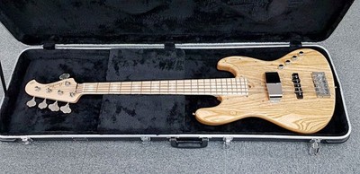 Bacchus Global Series 5 String Bass Guitar with Hard Case