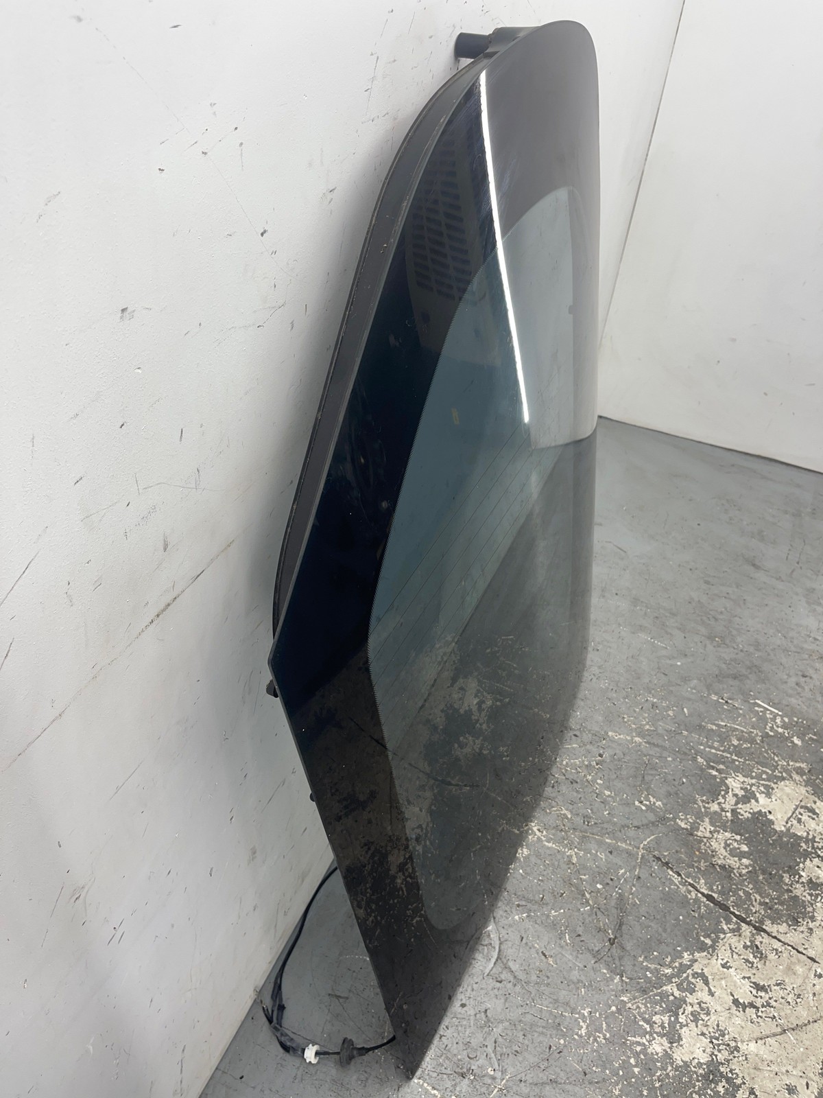 2014-2019 BMW I8 OEM REAR TRUNK HATCH DECK LID W/GLASS