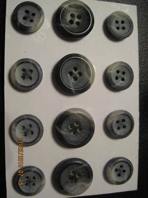 Designer ITALIAN BUTTON SET 4 HOLE Coat  Horn  Effect  E2 Dull Green 24/32  12 P