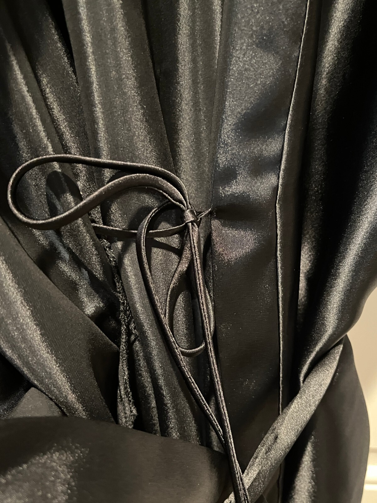 Vtg Unbranded Solid Black Polyester Knee-Length R… - image 4