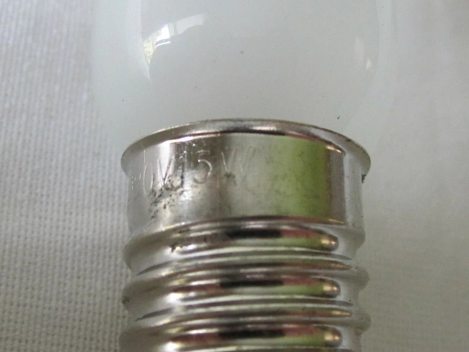 New Frosted Screw In Light Bulb 15 Watts Sewing Machine Refrigerator Microwave - Image 3 of 4