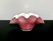 VINTAGE ZORZA ART GLASS PINK WHITE HANDKERCHIEF FAN VASE CRYSTAL EDGE HANDMADE