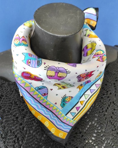 Foulard Quadrato 52 Cm Purissima Seta 💯 Bandana Girocollo Gatti Bianco |  eBay