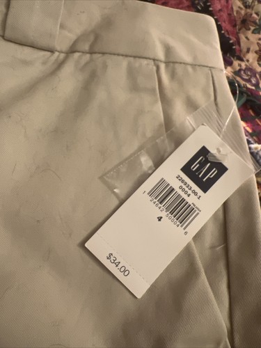 Gap Ivory Womens Casual Wear Shorts Classic Fit Size 4 Brand New With Tags - Picture 2 of 9