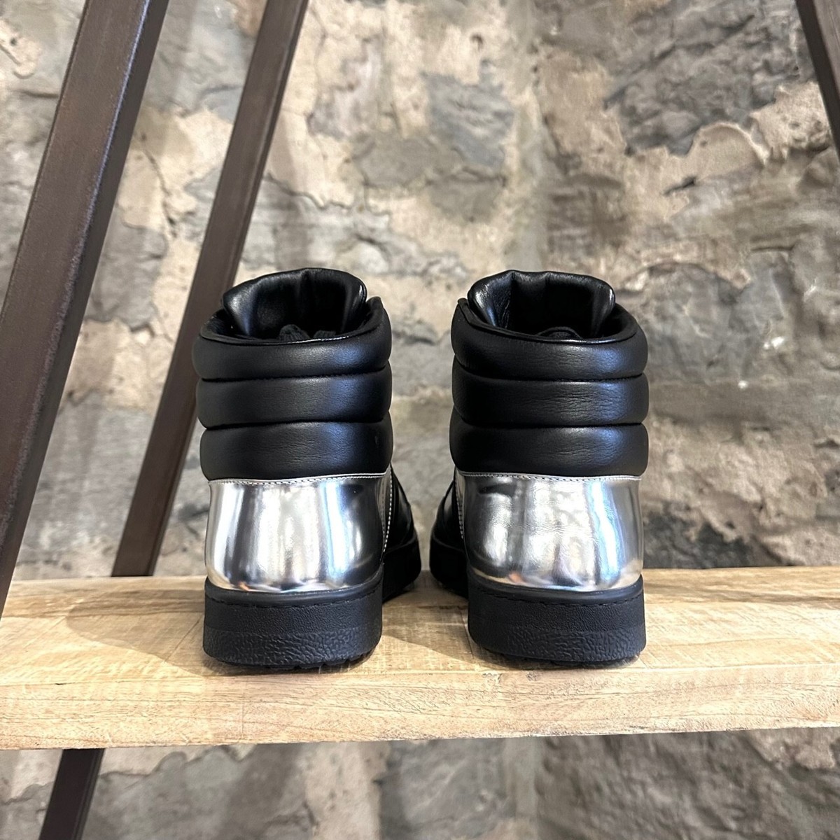 Gucci Black Leather Silver Metallic High-top Sneakers - 42  display picture 3
