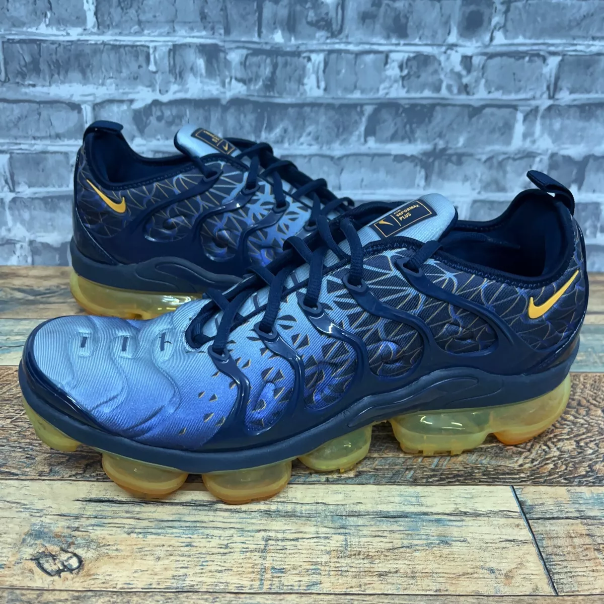 Nike Men's VaporMax Plus