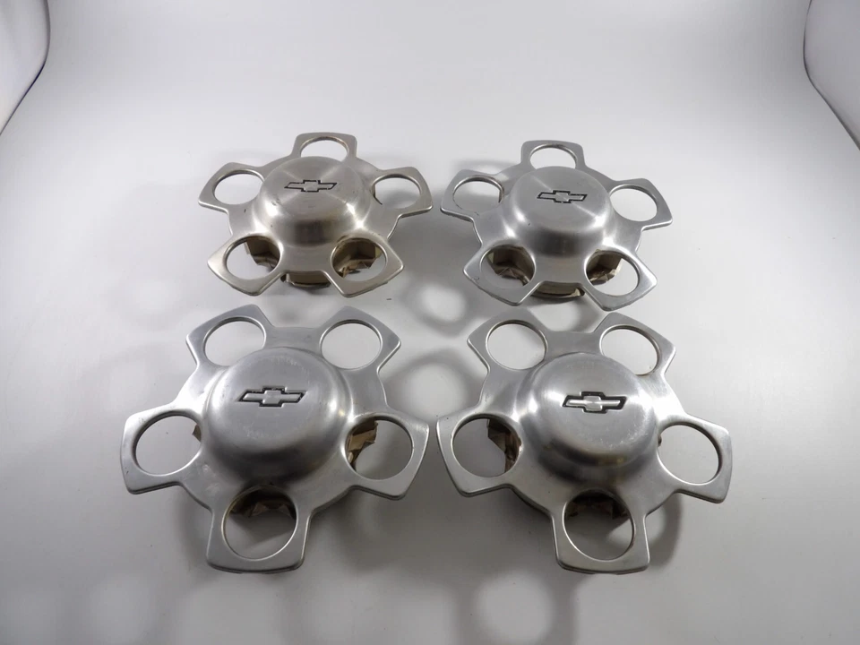 4 件套原始设备制造商 1987 1988 - 1990 雪佛兰 Beretta Corsica 铝中心盖 — 第 2/4 张图片