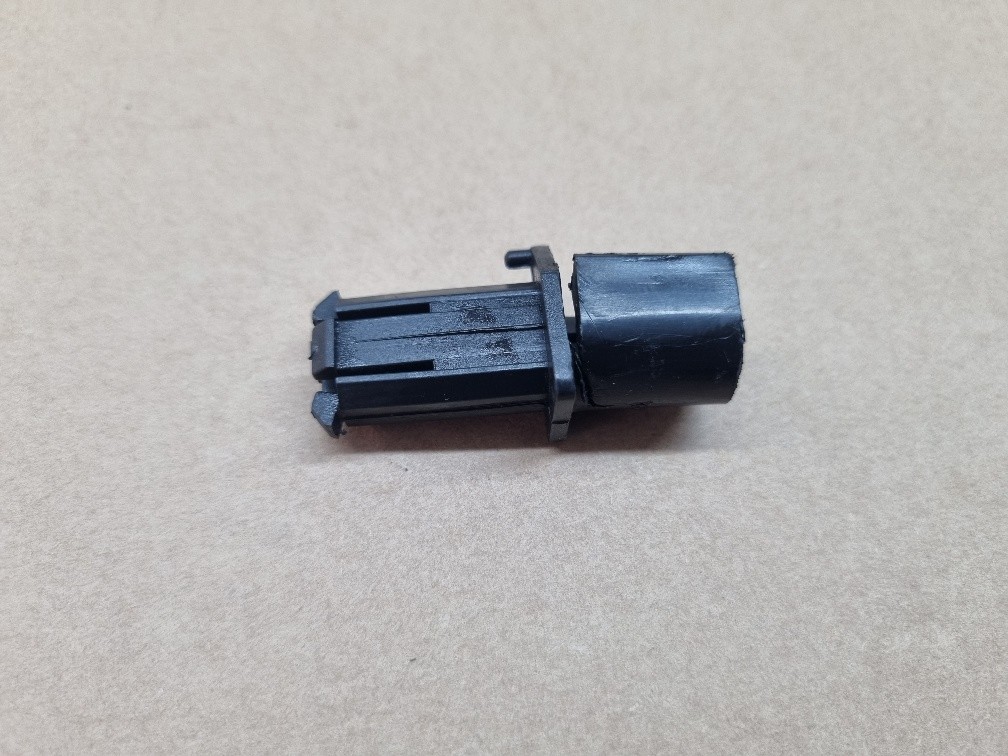RENAULT 5 GT TURBO USED INTERIOR TRIM PARCEL SHELF SUPPORT PIVOT PIN A