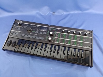 KORG microKORG-BKBK Synthesizer Vocoder 37-Key Analog Modeling w/ Case & Box
