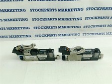 Lot 2pcs. SMC ZSE3-0X-21 Vacuum Switch 12-24VDC w/ VJ324M + VJ314 Valve