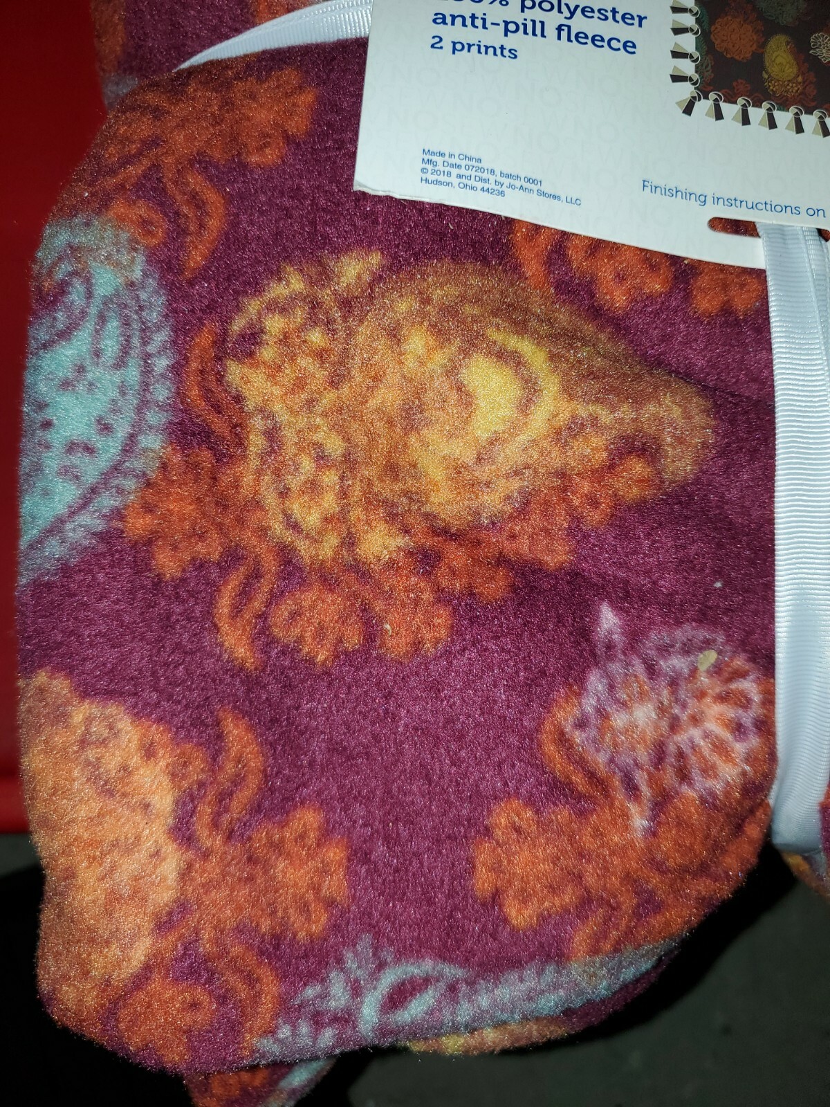 NoSew Fleece Throw Kit 72 x 60 Paisley 16353120 eBay