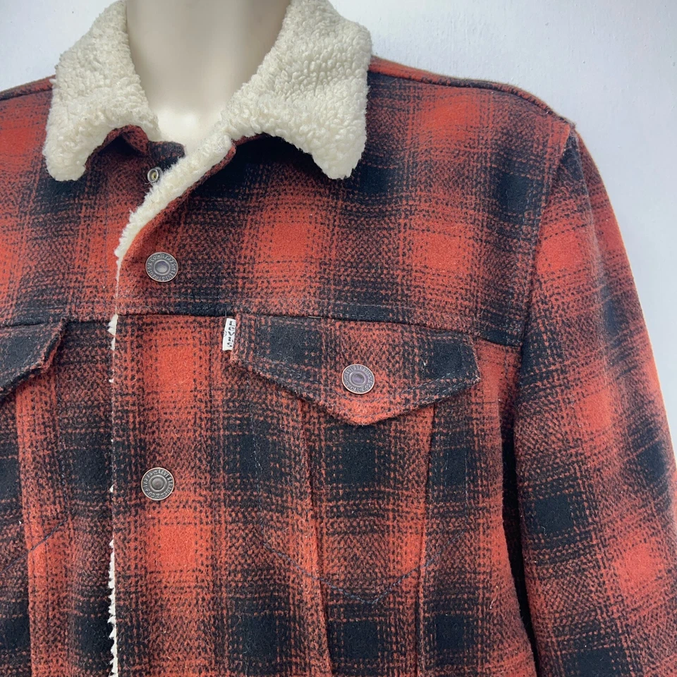 Levi’s American Red Wool Check Trucker Sherpa Jacket Men’s Size Medium - Image 3 of 4