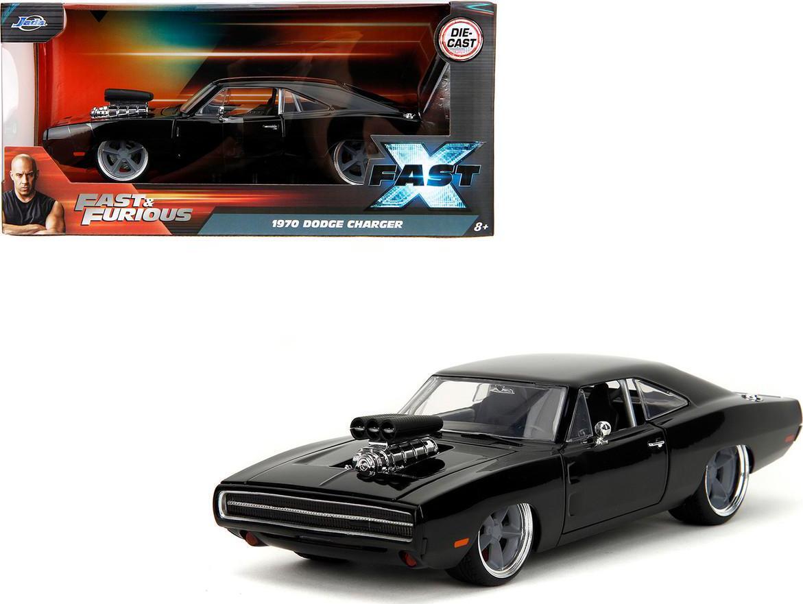 ミニカー FAST& FURIOUS 1970 DODGE CHARGER 1/18 Michelle Rodriguez Autographed 1:18 Scale Die-Cast Fast and