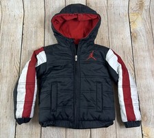 Air Jordan Basketball Varsity Puffer Coat Black Red Boys Size XS 4 Hooded