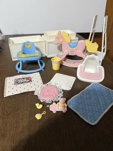 Vintage Barbie Doll Heart Family Nursery Baby Furniture 1984 Mattel Incomplete