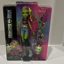 Monster High Venus McFlytrap Fashion Doll Accessories Pet 2023