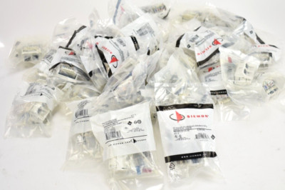 LOT OF 40 - SIEMON CT-C5-C5-02 CT Coupler, Flat, Double, CAT5e Universal White