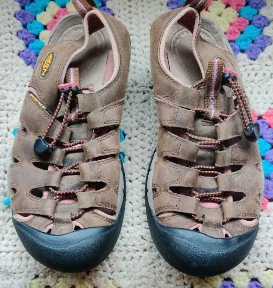 Sandali sportivi KEEN da donna rosa marroni taglia 7 5 in pelle impermeabili da trekking trail