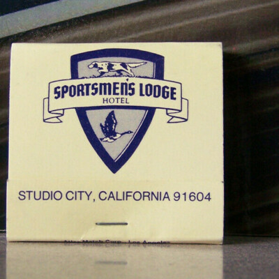 Rare Vintage Matchbook E6 Studio City California Sportsmen's Lodge Hotel Dog 
