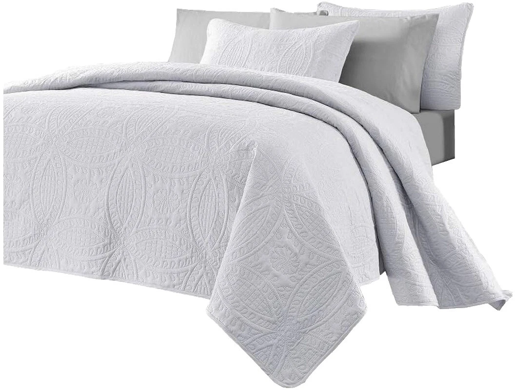 Queen Contemporary Quilts, Bedspreads & Coverlets