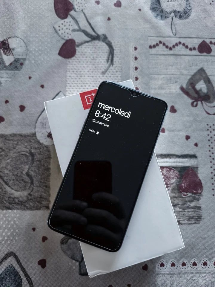 Smartphone Oneplus 7- 8 /128GB -Mirror Gray (Usato Come Nuovo) - Immagine 2 di 3