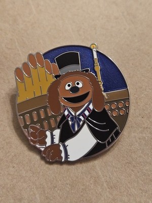 2026 Muppets Park Day Mystery Box Pin, Rowlf and The Haunted Mansion LR
