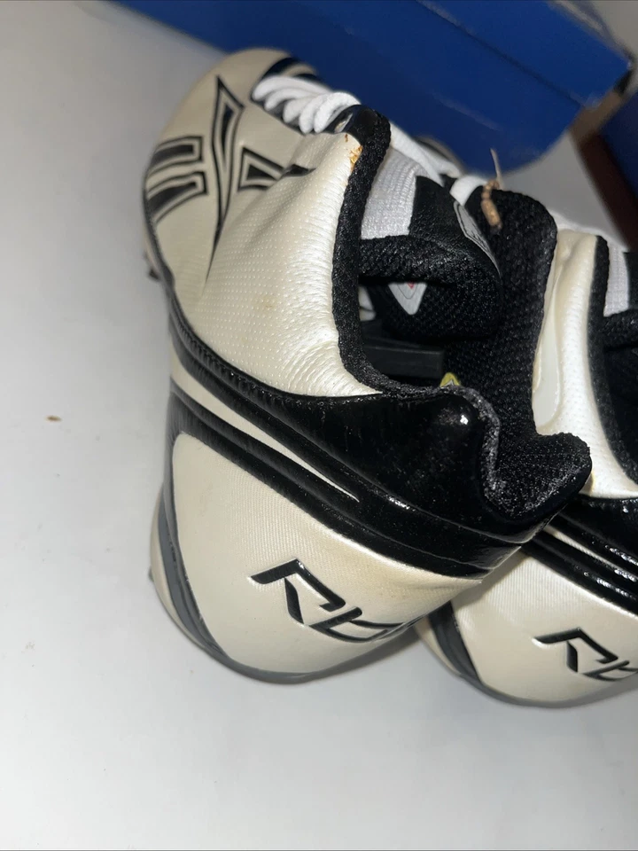 Мужские футбольные бутсы Reebok NFL Burner Speed 5/8 SD3 размер США 7,5 черные белые - Изображение 4 из 4