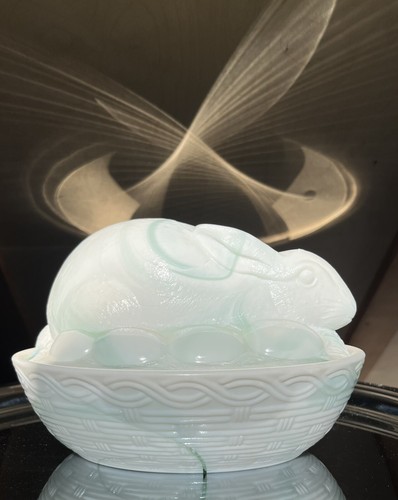 HTF! Fenton White and Green Slag Glass Bunny on Nest - Picture 4 of 17