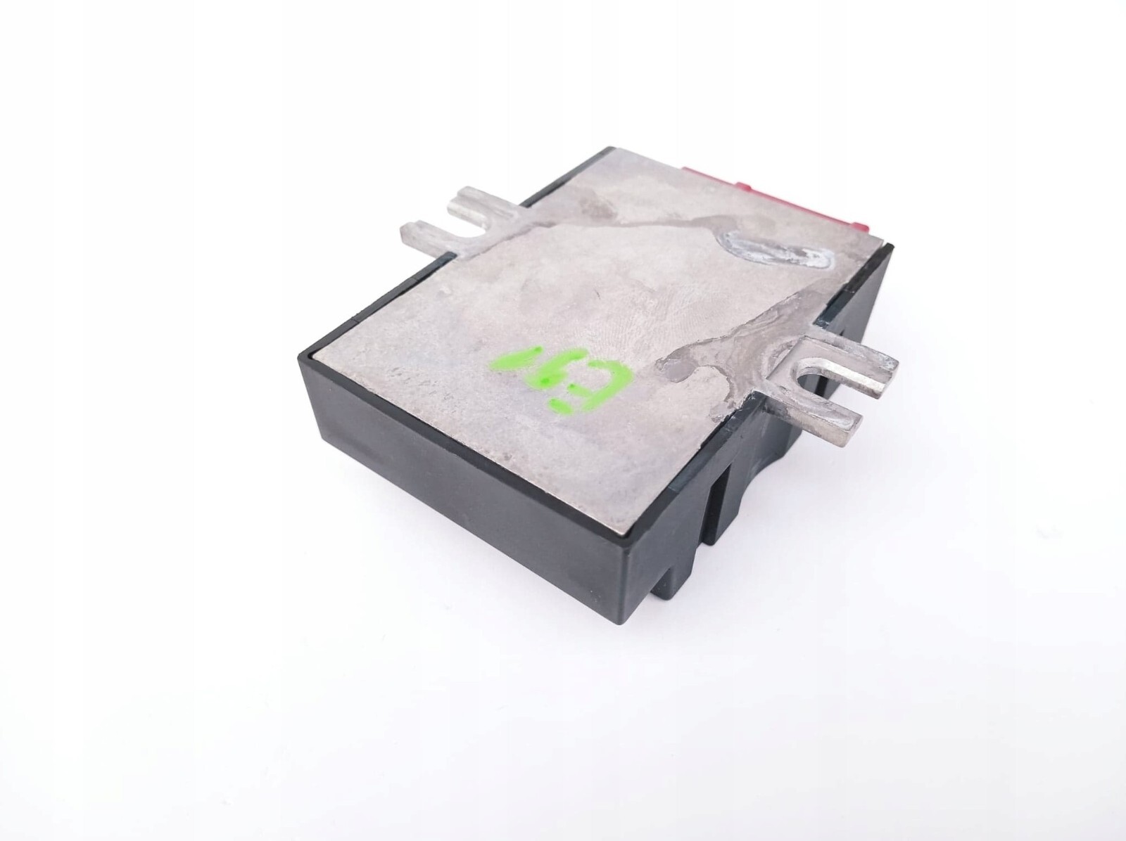 BMW 1 3 5 6 Series E60 E61 E81 E87 E90 Fuel Pump Control Unit Module