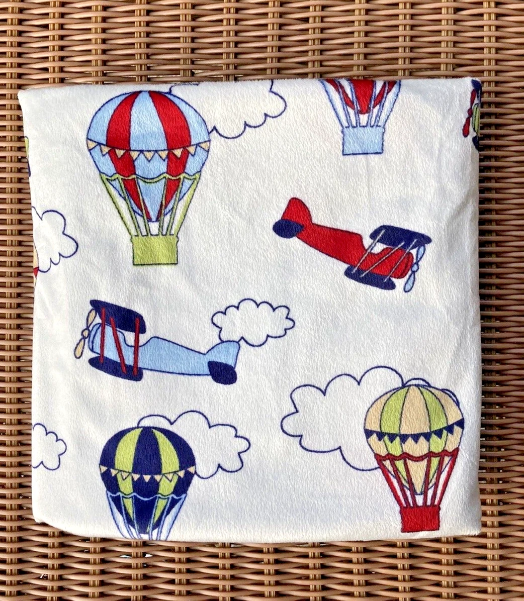 New THRO Hot Air Balloons Smooth Microplush Baby Blanket Throw 30