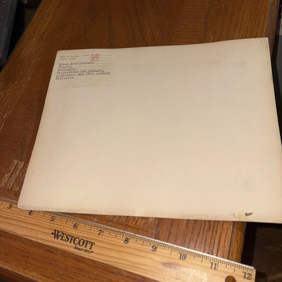 Foto montada vintage de las ruinas del teatro Epidauros Polycleitos el joven Foto 3 de 3