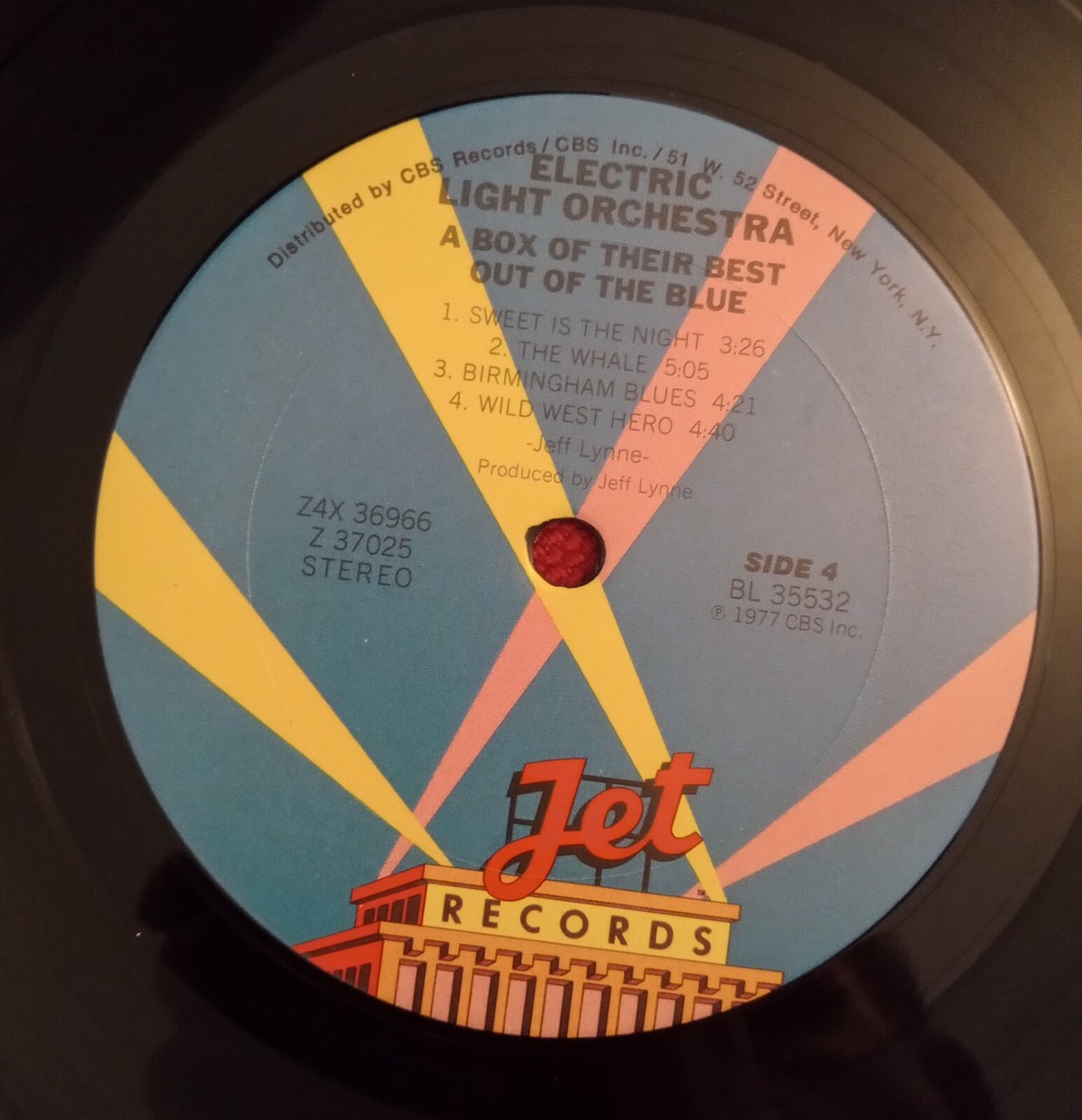 ELECTRIC LIGHT ORCHESTRA: A BOX OF THEIR BEST- 4 LP's & 7