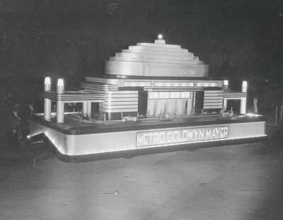 Electrical Float During Parade - Float ''Capitol Theater'' 1932 Old Photo