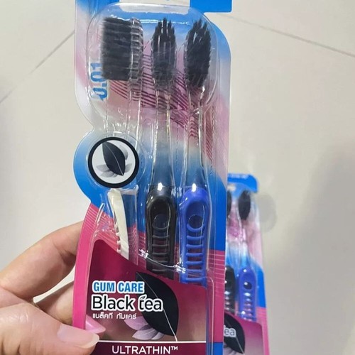 Oral-B Black Tea Gum Toothbrush Ultra Thin Deep Clean Care Gentle Soft x 3 - Picture 3 of 6