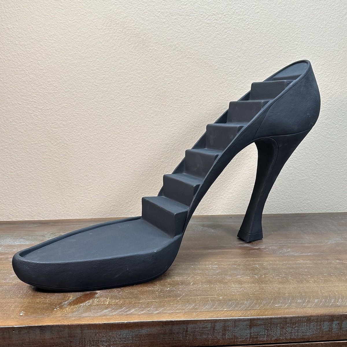 Just the Right Shoe Giant Black High Heel Stiletto Display Stand