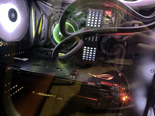 Pc da gaming rgb fisso completo - Foto 6 di 7