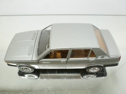 MEBETOYS 8623 ALFA ROMEO GIULIETTA - SILVER MET. 1:25 - HIGH QUALITY - 328 - Picture 4 of 8
