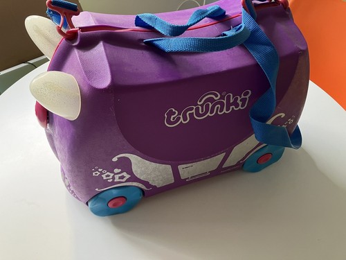 Trunki Penelope purple childs tow along suitcase ride on STRAP + KEY - 第 1/6 張圖片