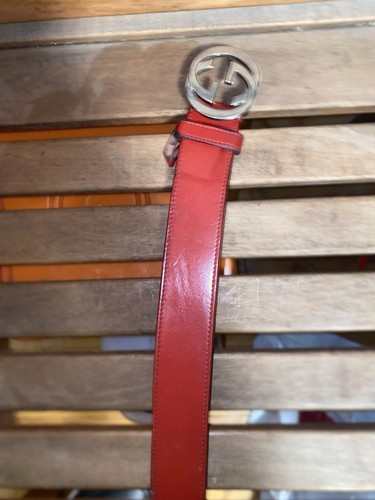 Classic Gucci Red Leather Belt Gold GG Authentic Size 30-32 - Imagen 3 de 5