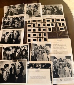 SQUARE PEGS SARAH JESSICA PARKER PRESS KIT PHOTOS 30 SLIDES #1 JAMI GERTZ
